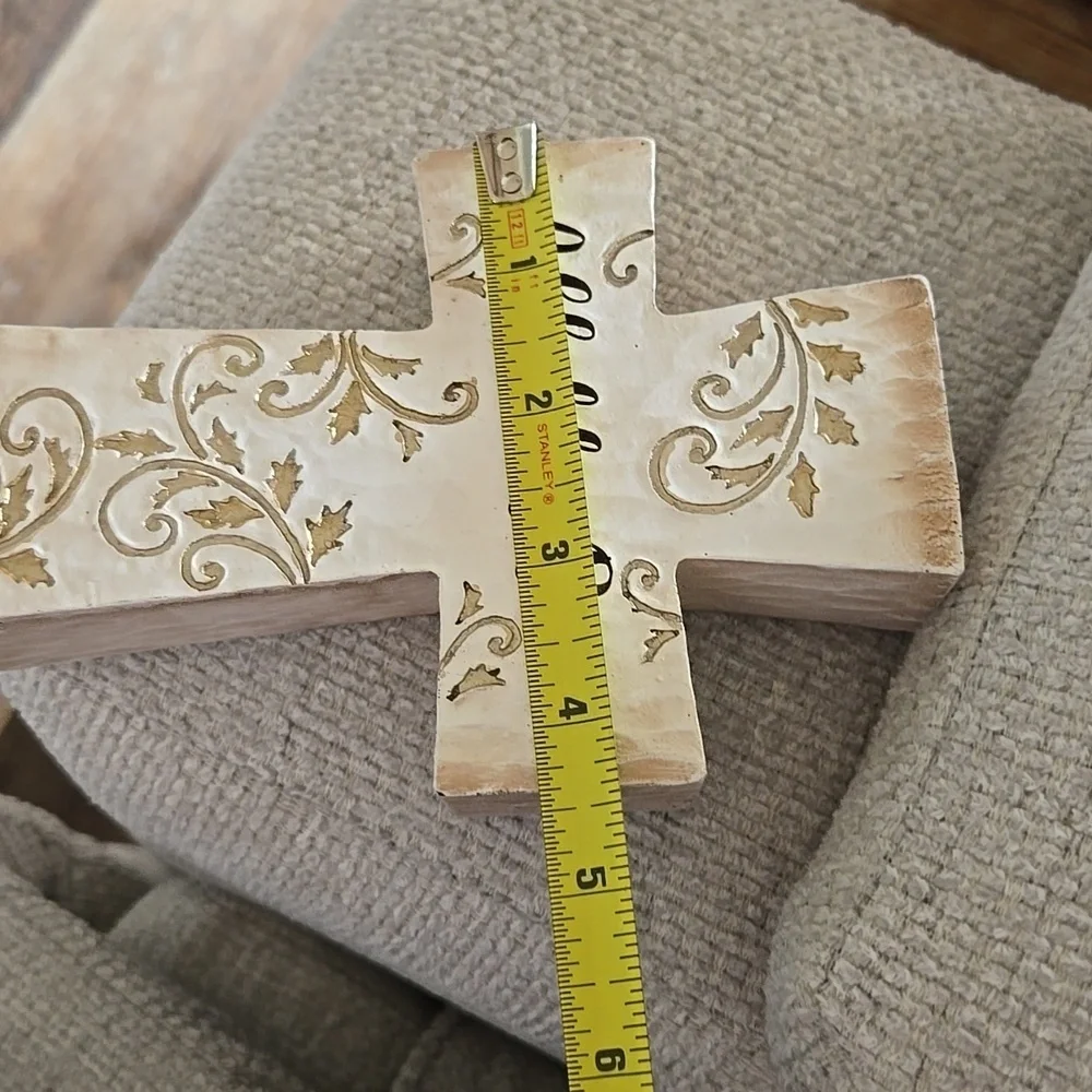 Burton Cream and Gold Decorative Cross So Pretty 😍✝️⛪️🎄